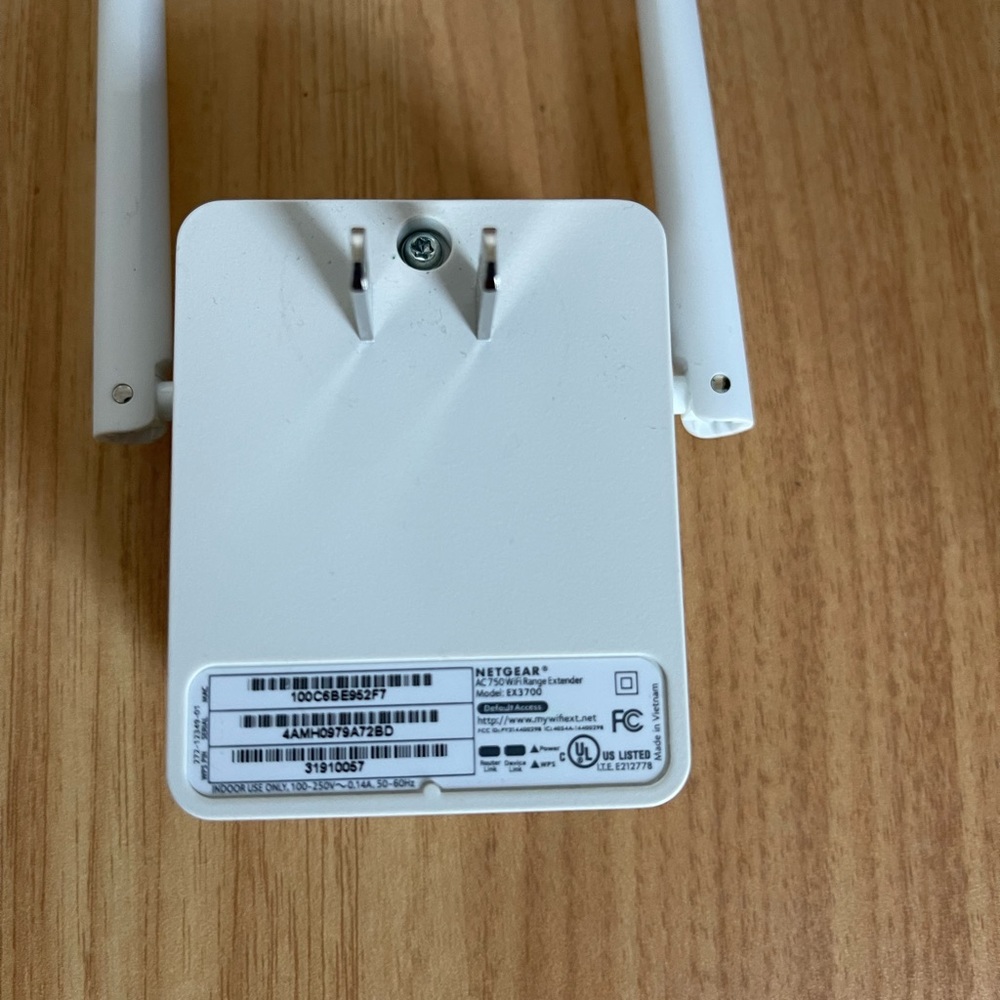 NETGEAR wifi extender - Picture 3 of 5
